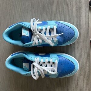 Nike Blue Sneakers with Sporty Design and Breathable Material
